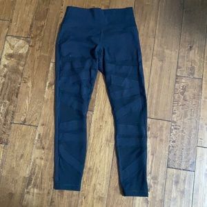 LuluLemon size 8 yoga pants